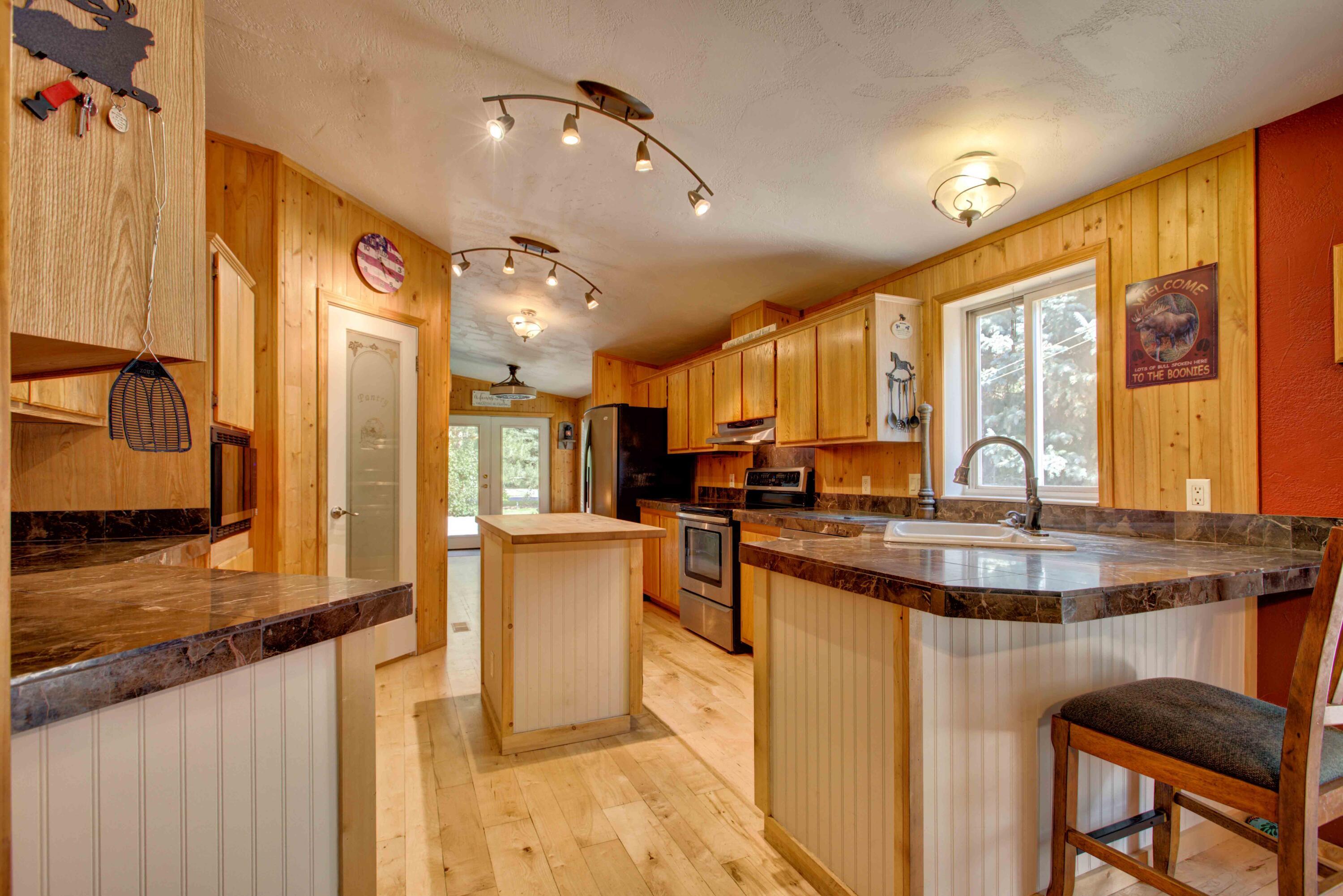 Property Photo: 201 Lollipop Lane ID 83313