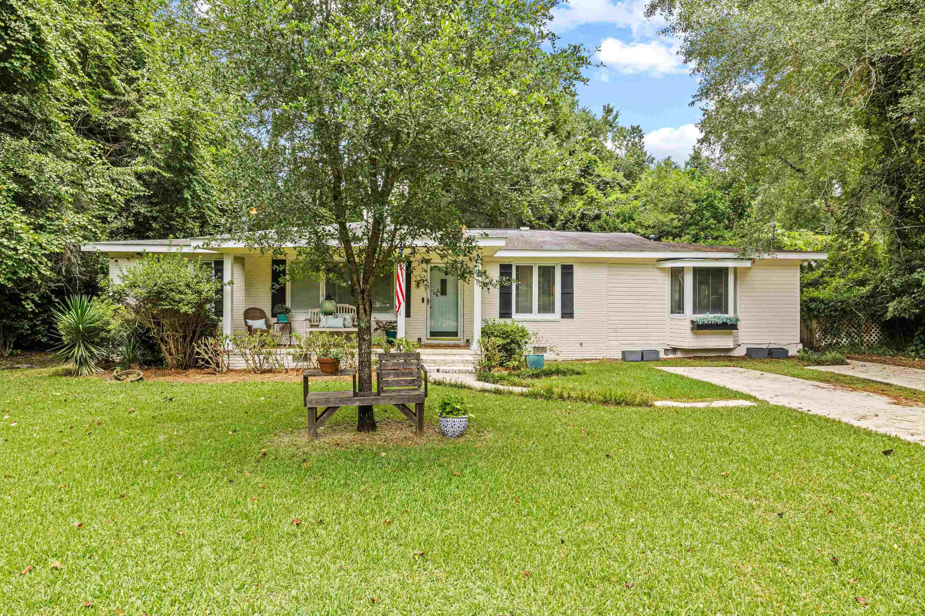 Property Photo: 248 Sinclair Road FL 32312