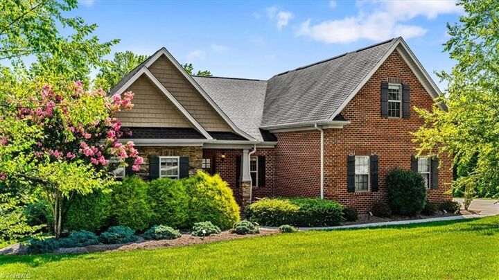 Property Photo: 4006 Steeplegate Drive NC 27370