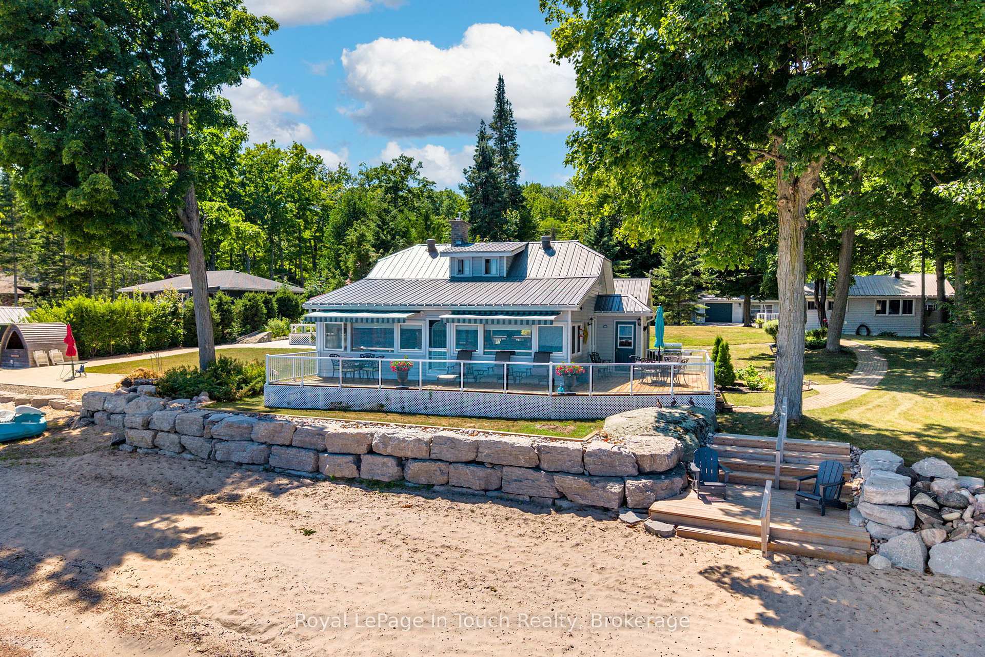 Property Photo: 1443 Champlain Road ON L9M 0C1