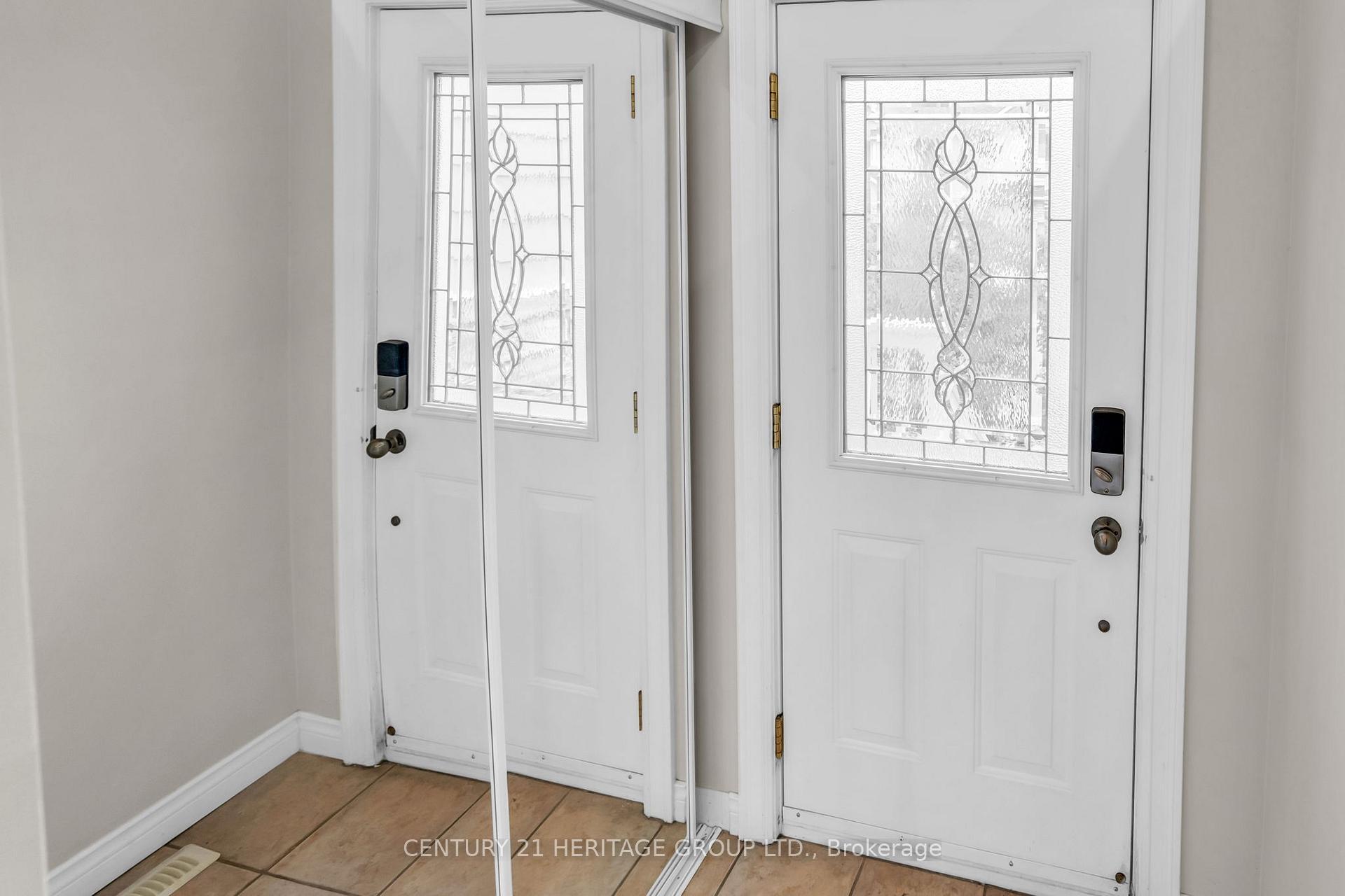 Property Photo: 1056 On Bogart Circle ON L3Y 8T4