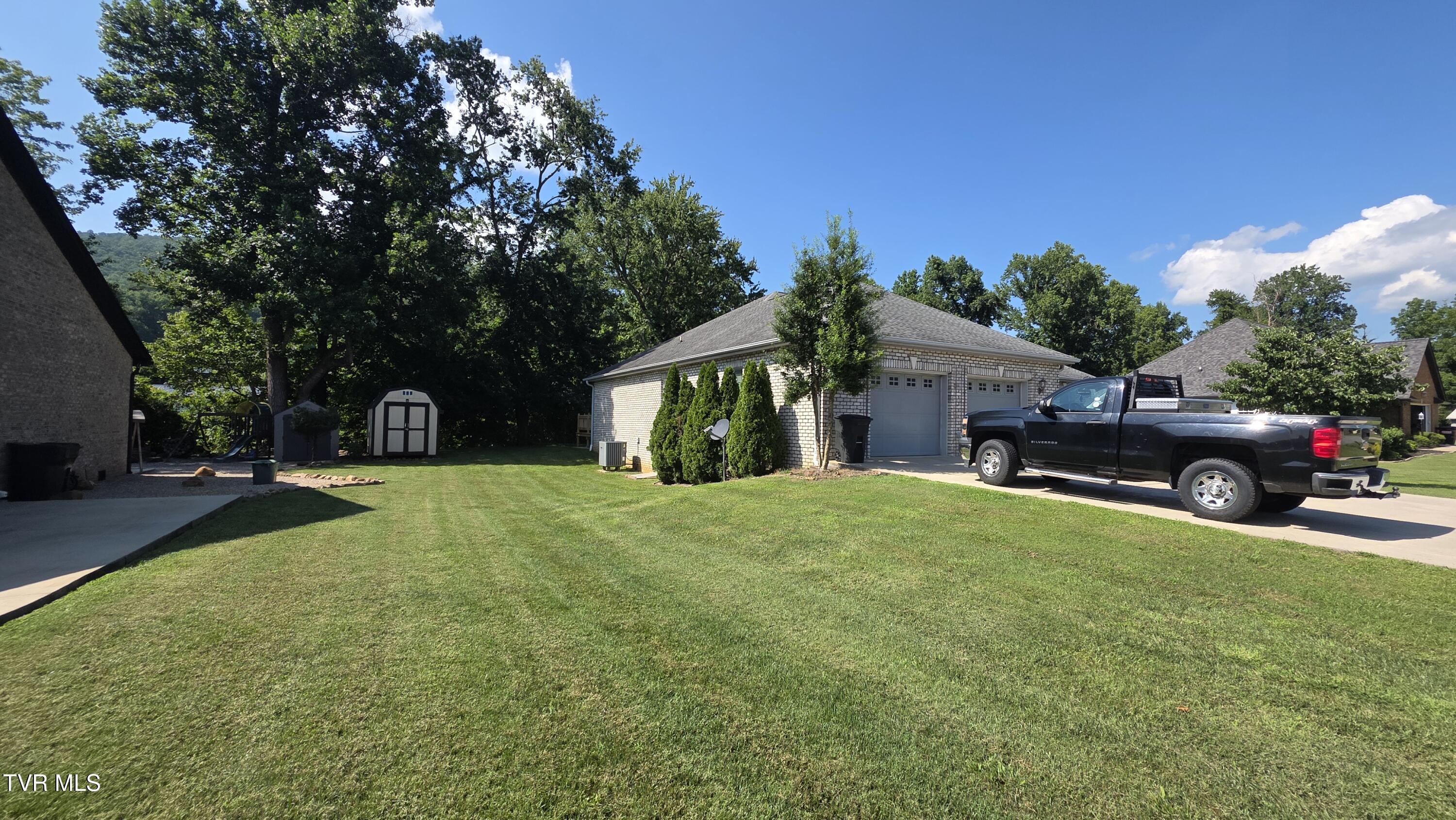 Property Photo: 212 Alania Court TN 37643