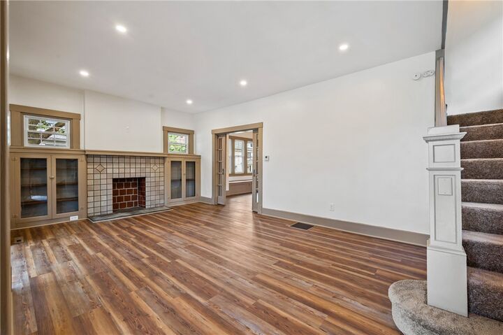Property Photo:  514 Walnut Ave  PA 15025 