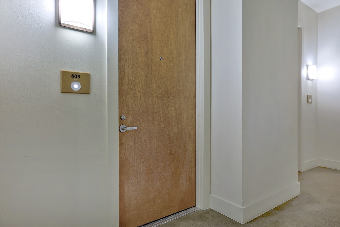 Property Photo: 800 W. 5th Street 809 TX 78703