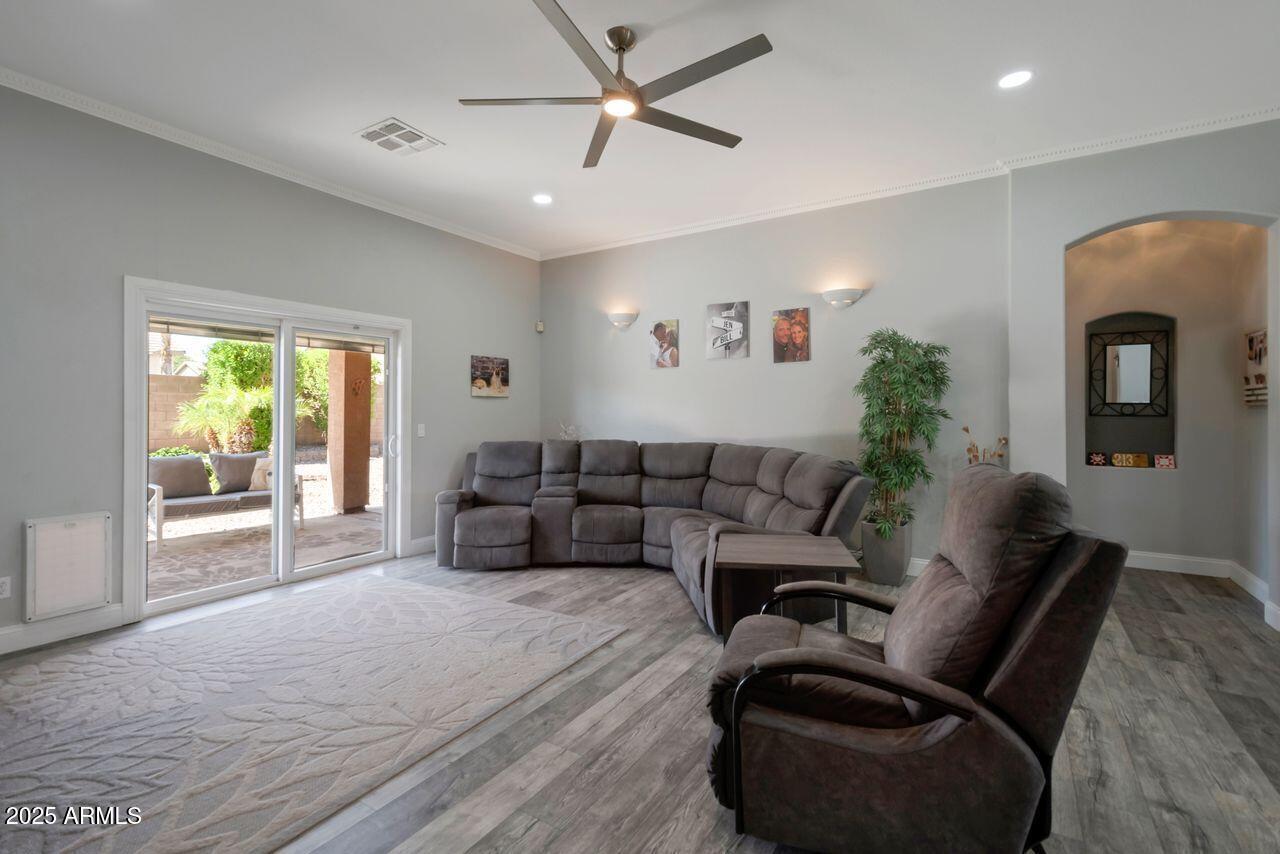Property Photo: 213 E Smoke Tree Road AZ 85296