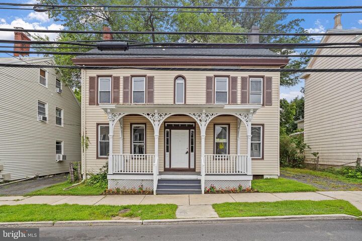 350 New York Avenue  Columbus NJ 08022 photo