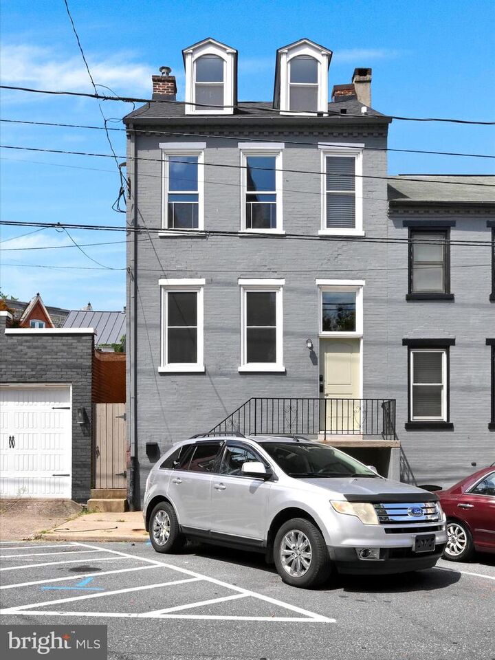 Property Photo: 36 S Mulberry Street PA 17603