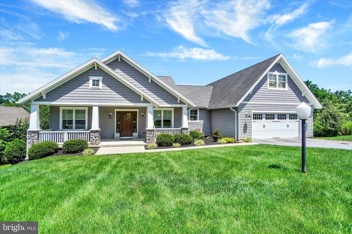 224 Sunset Circle  Red Lion PA 17356 photo