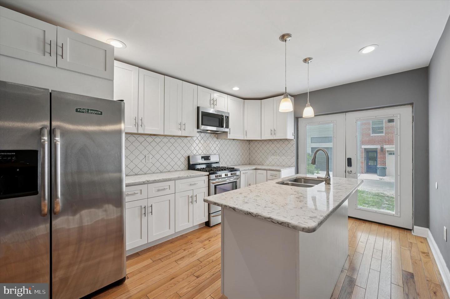Property Photo:  2026 Ellsworth Street  PA 19146 