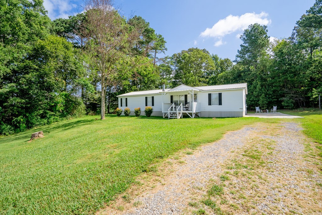 Property Photo: 63 Applewood Lane GA 30705