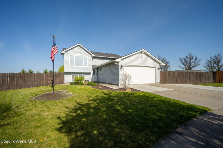 461 N Blandwood Ct  Post Falls ID 83854 photo