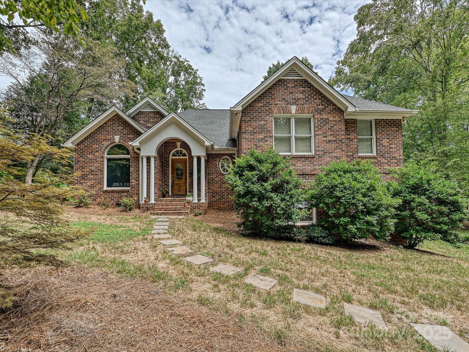 Property Photo:  11902 Mountain Crest Circle  NC 28216 