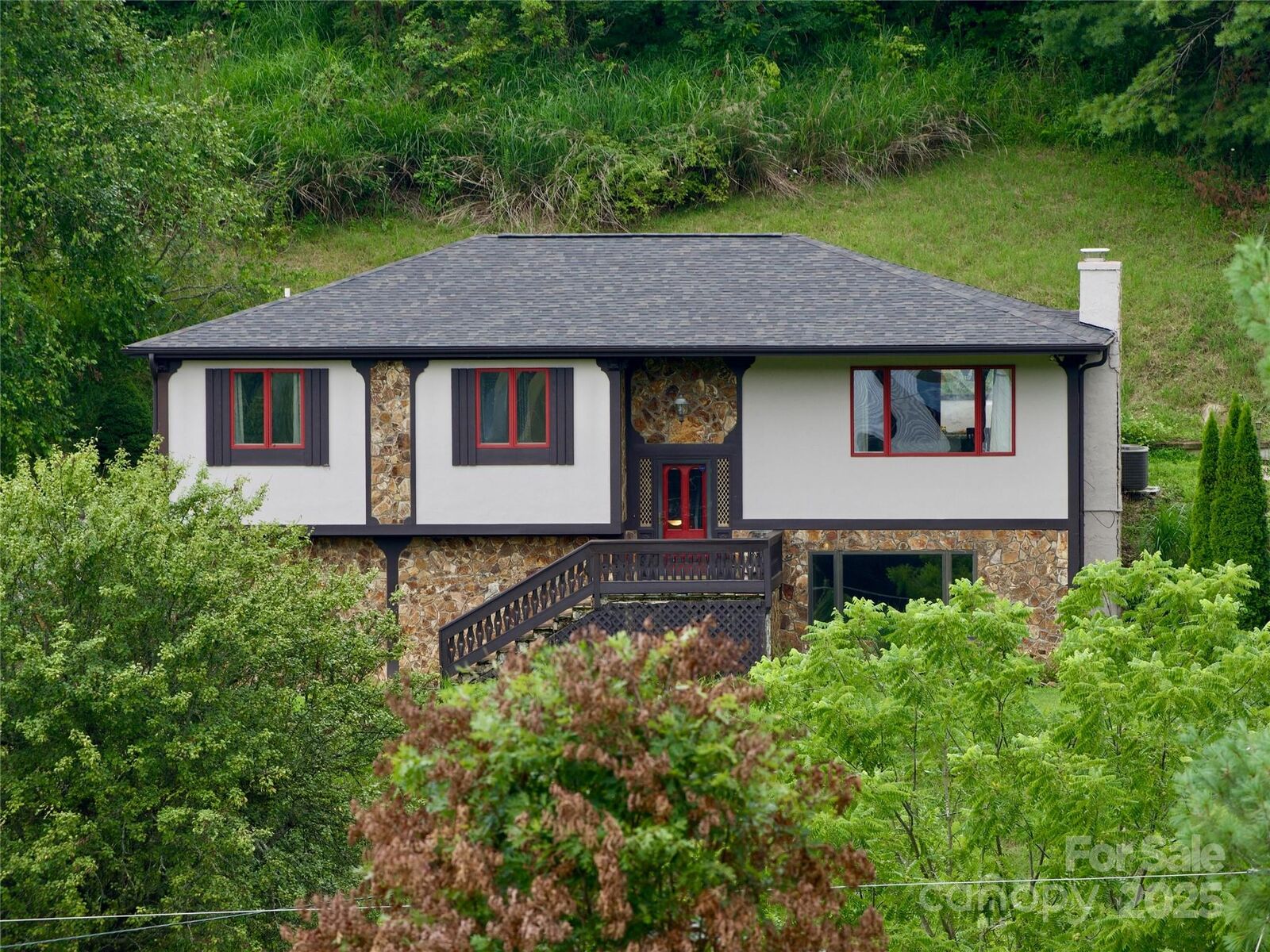 Property Photo: 225 Hobson Branch Road NC 28787