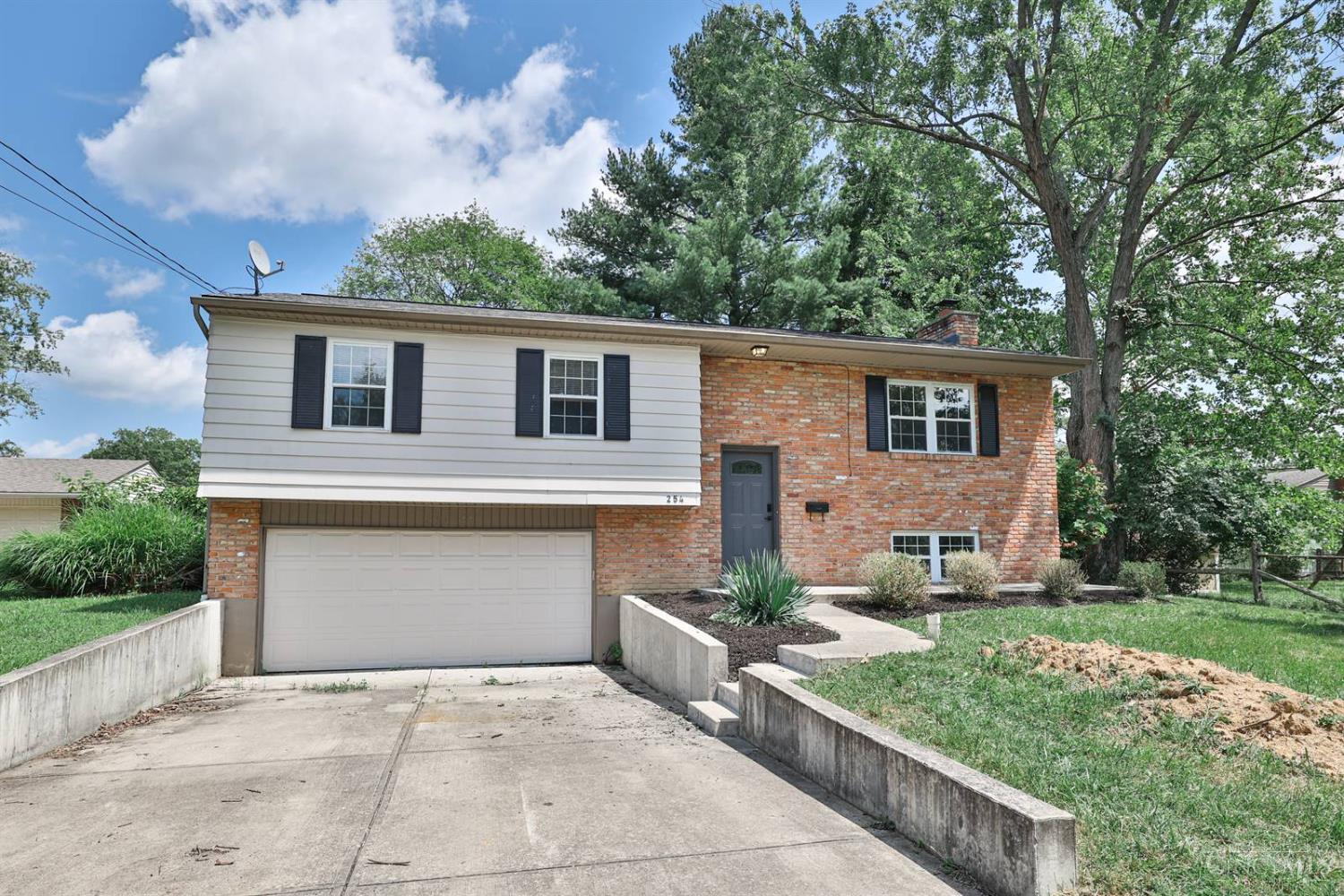 Property Photo: 254 Sinclair Court OH 45140