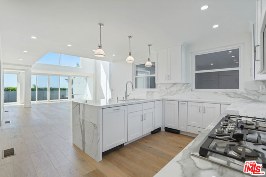 Property Photo:  7263 Birdview Ave  CA 90265 