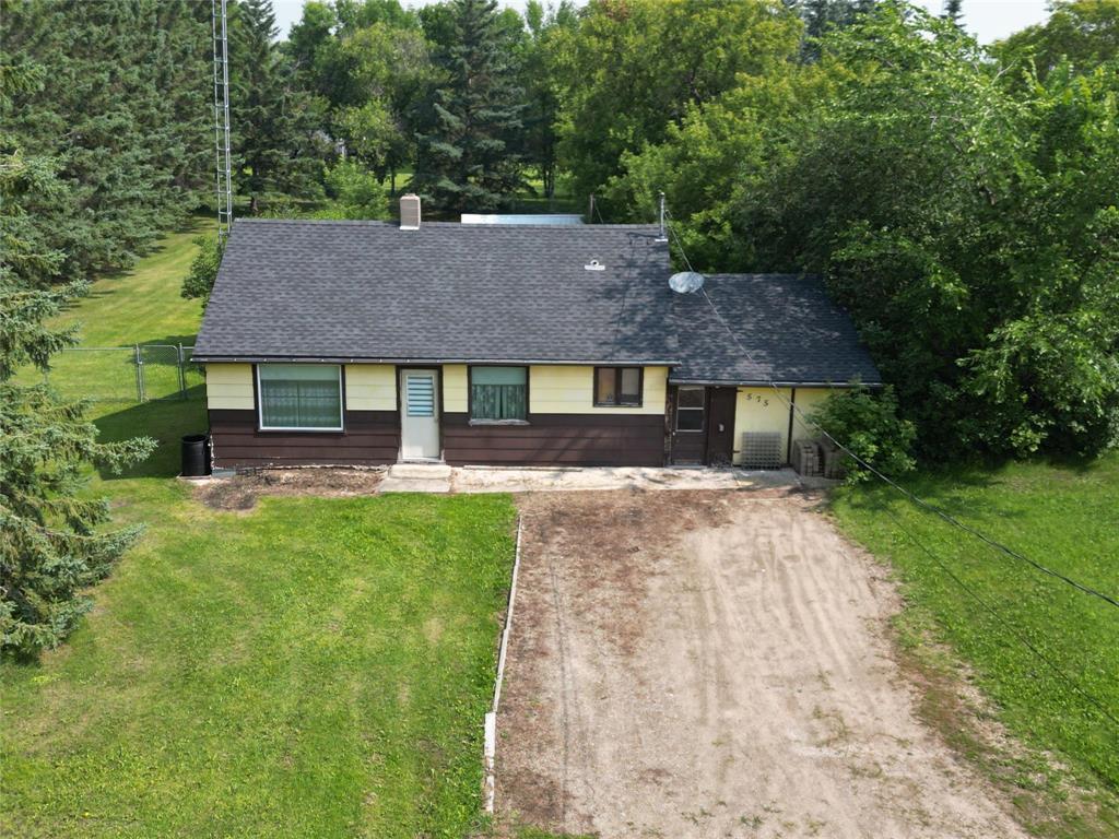 Property Photo: 575 Laughlin Street MB R0K 0L0