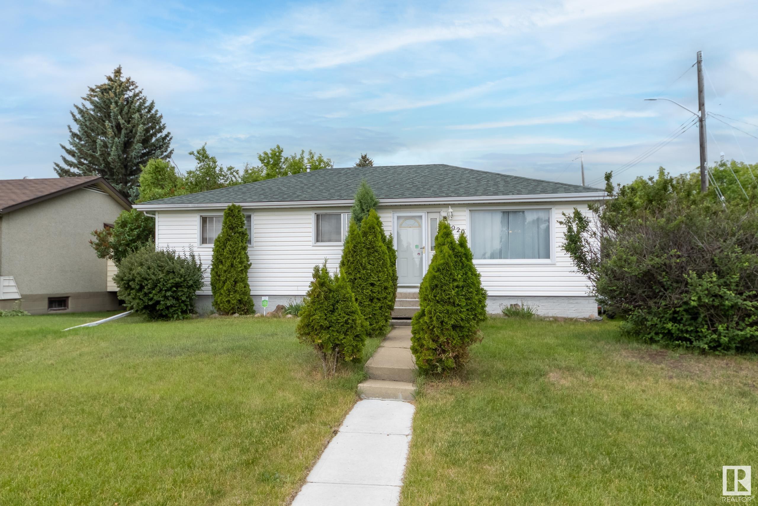12920 93 Street NW  Edmonton AB T5E 3T2 photo