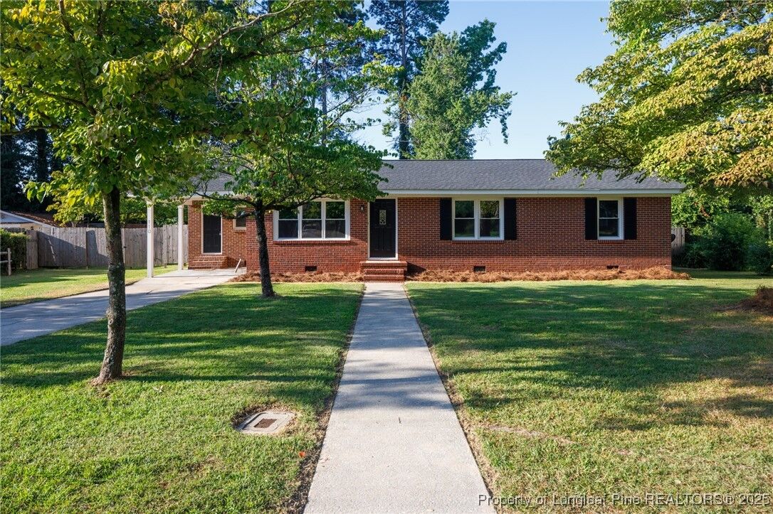 Property Photo: 110 Rosewood Drive NC 28358