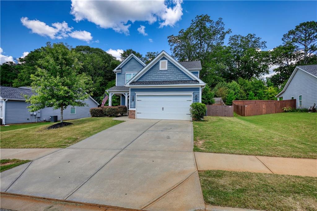 Property Photo: 222 Stonecreek Bend GA 30655