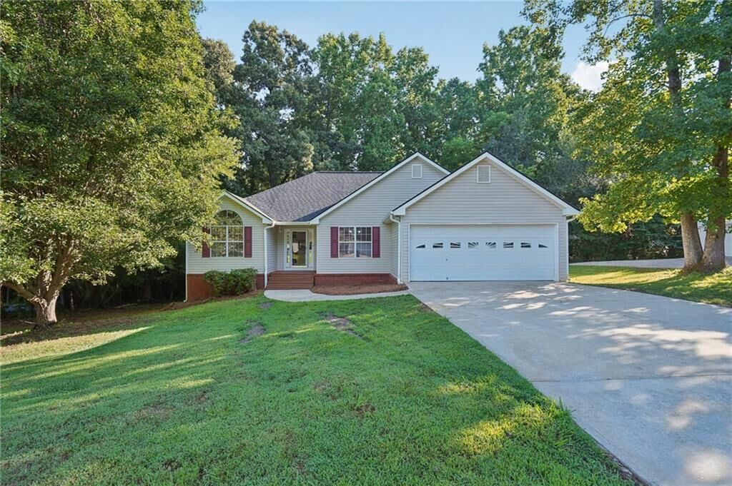 Property Photo:  7210 W Field Drive  GA 30507 