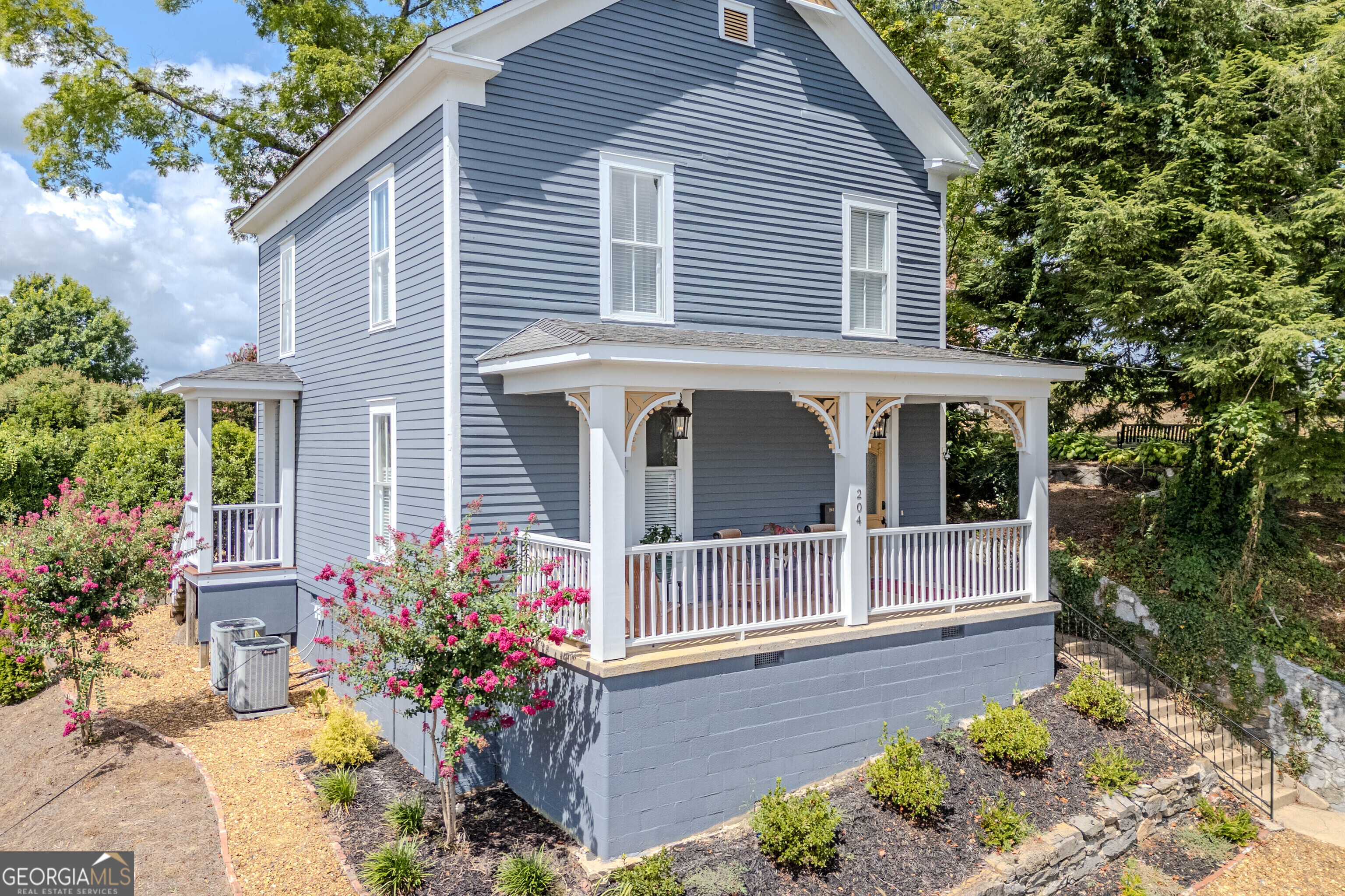 Property Photo:  204 E 5th Avenue  GA 30161 