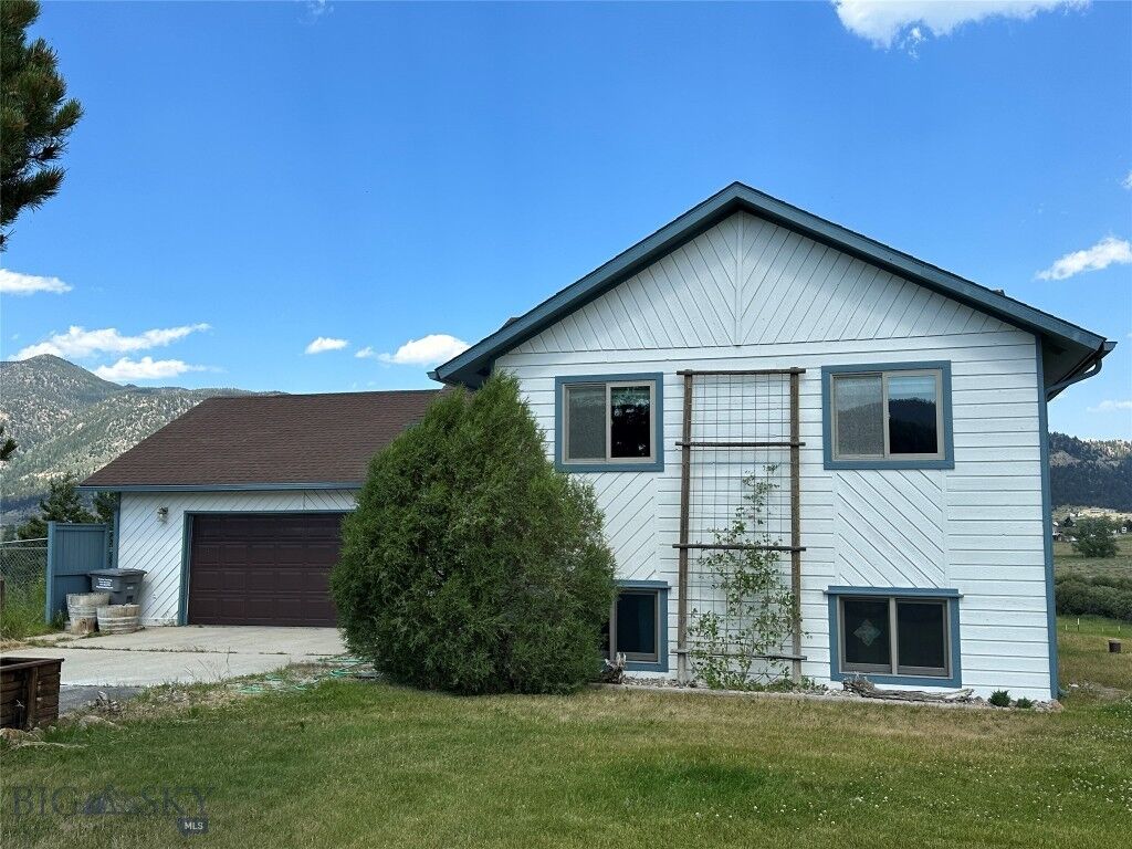 Property Photo:  8720 Ridgeview Meadows  MT 59701 