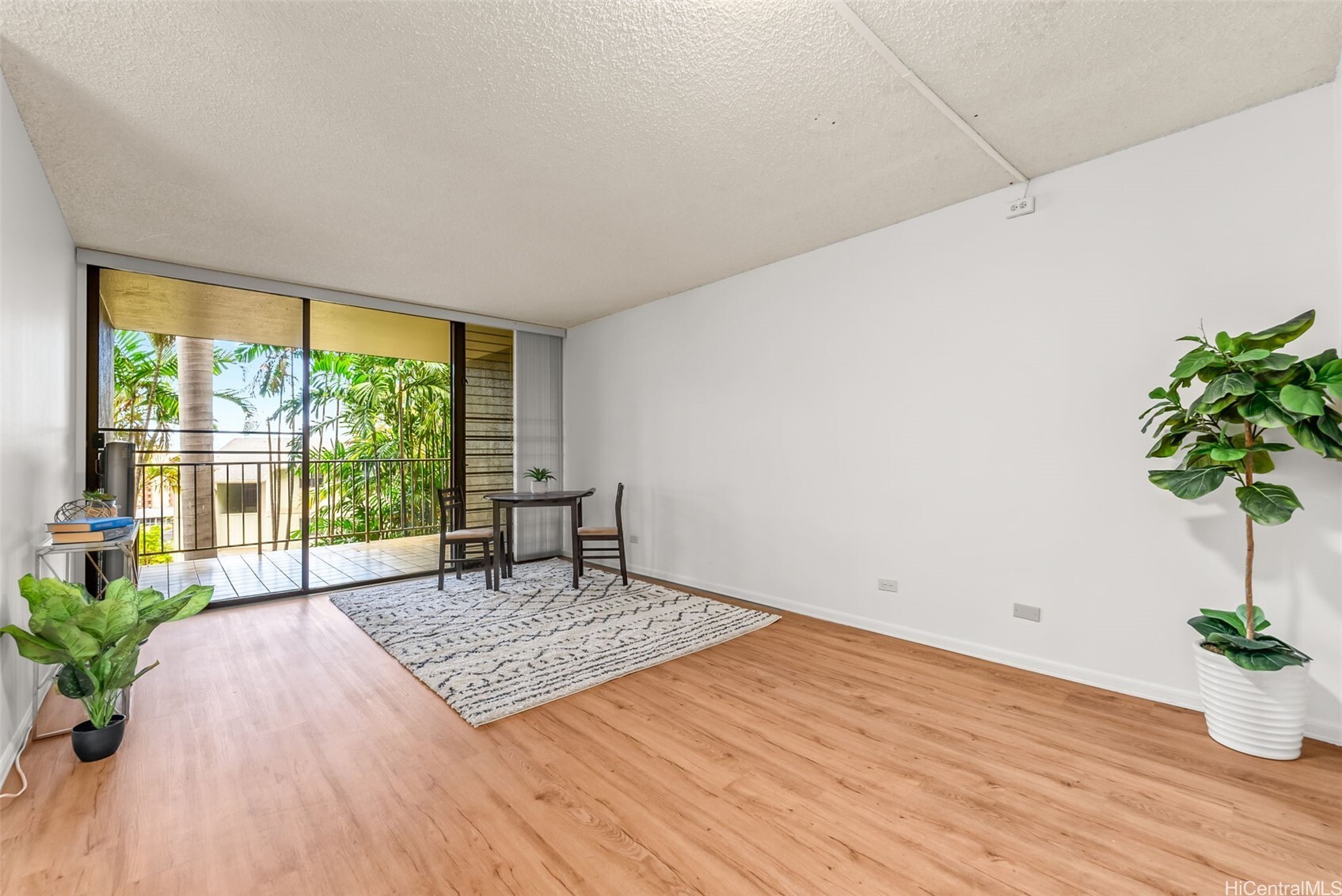 Property Photo: 965 Prospect Street 209 HI 96822