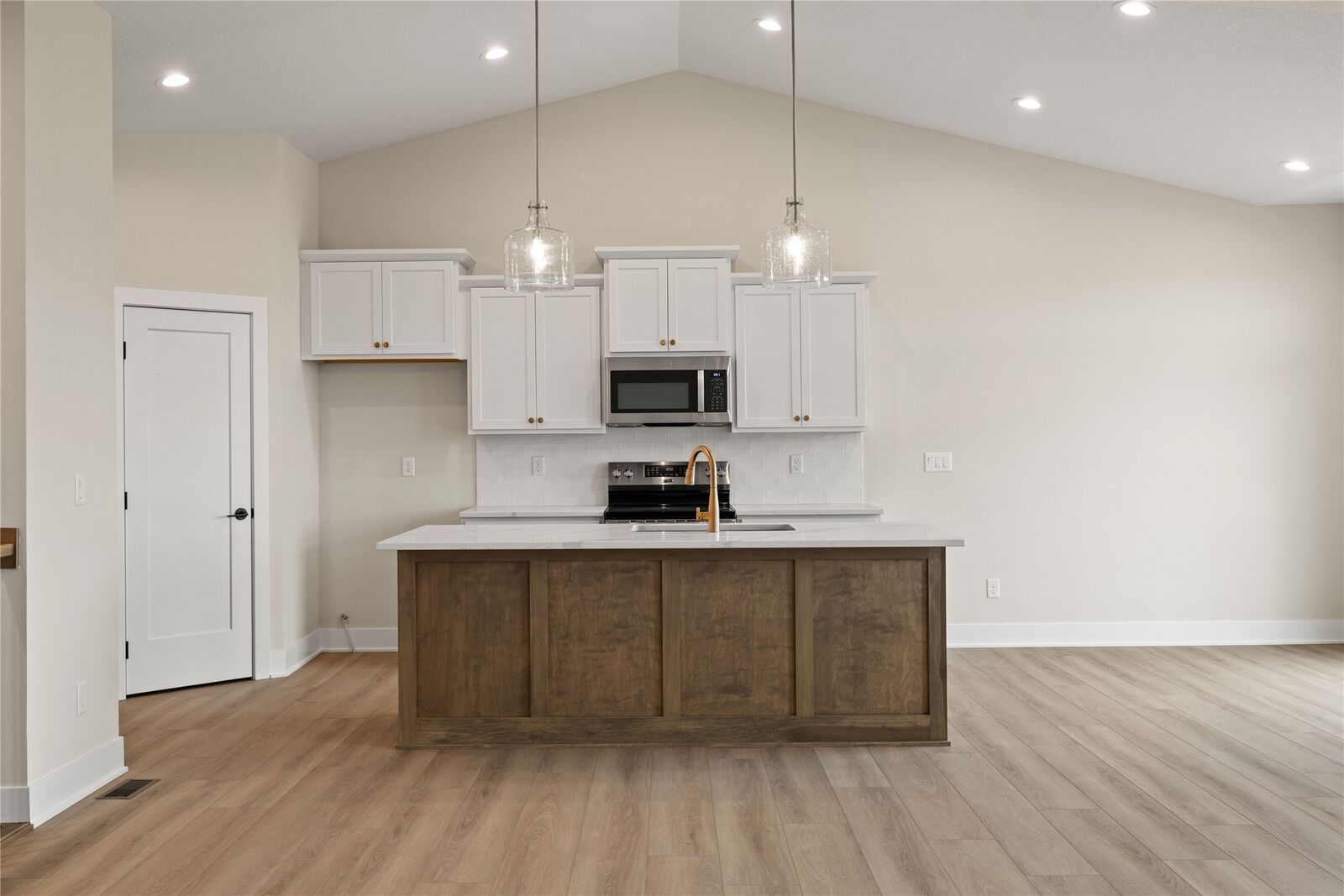Property Photo:  1201 Mulberry Drive NW  IA 50035 