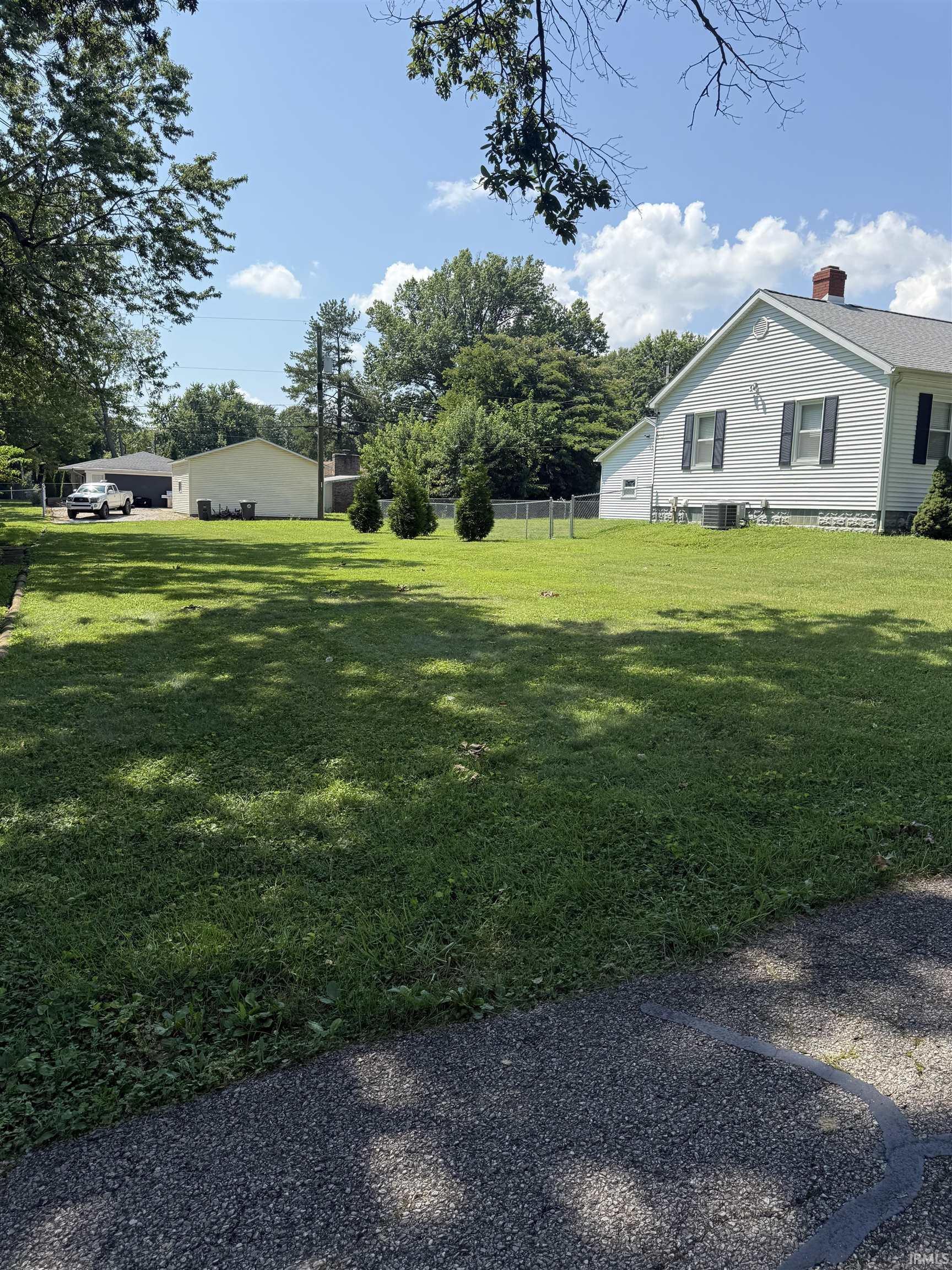 Property Photo: 833 S Royal Avenue IN 47715