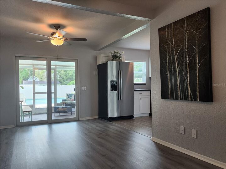 Property Photo:  1118 60th Avenue N  FL 33703 