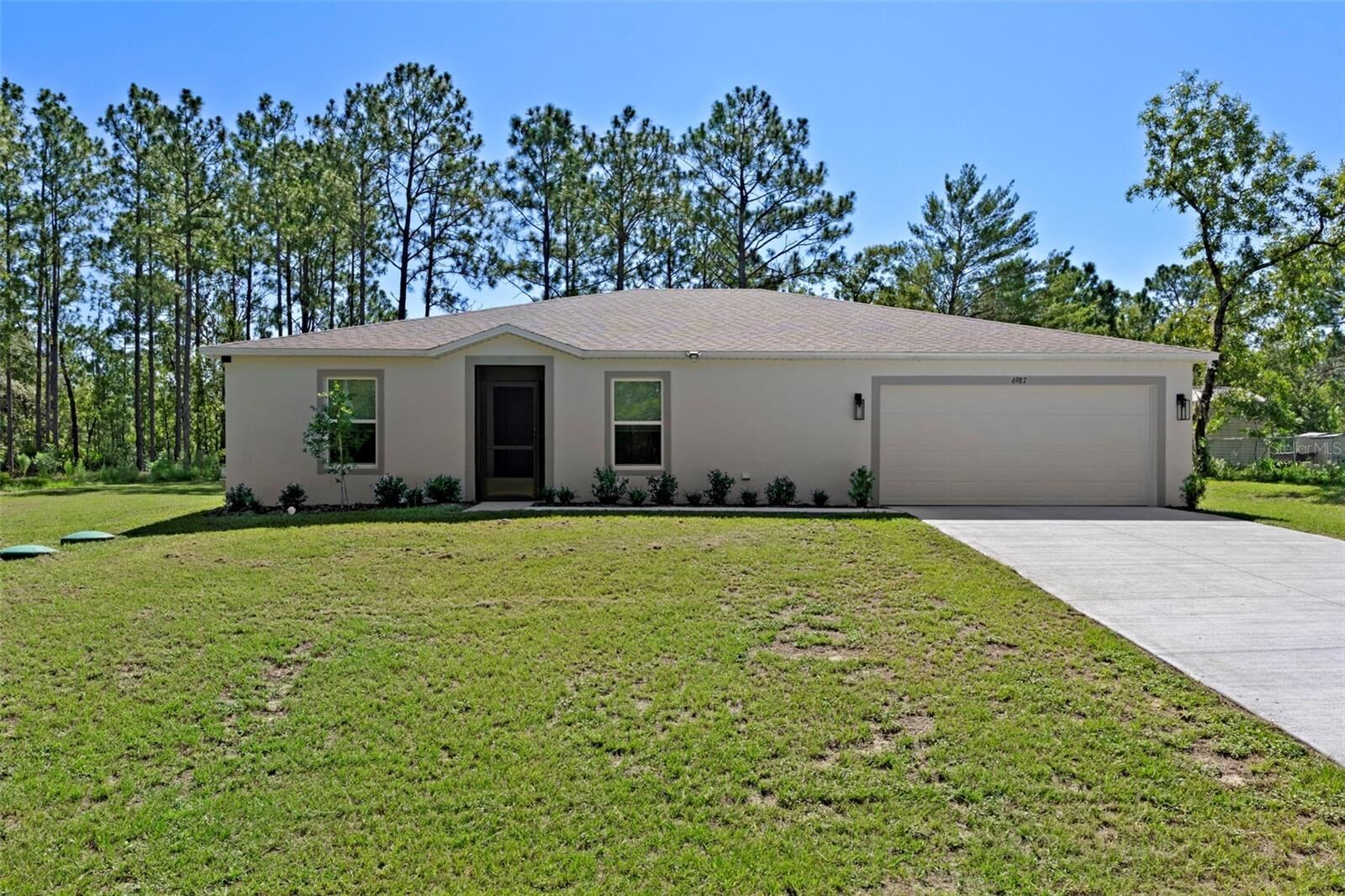 Property Photo:  6987 N Dristol Point  FL 34434 