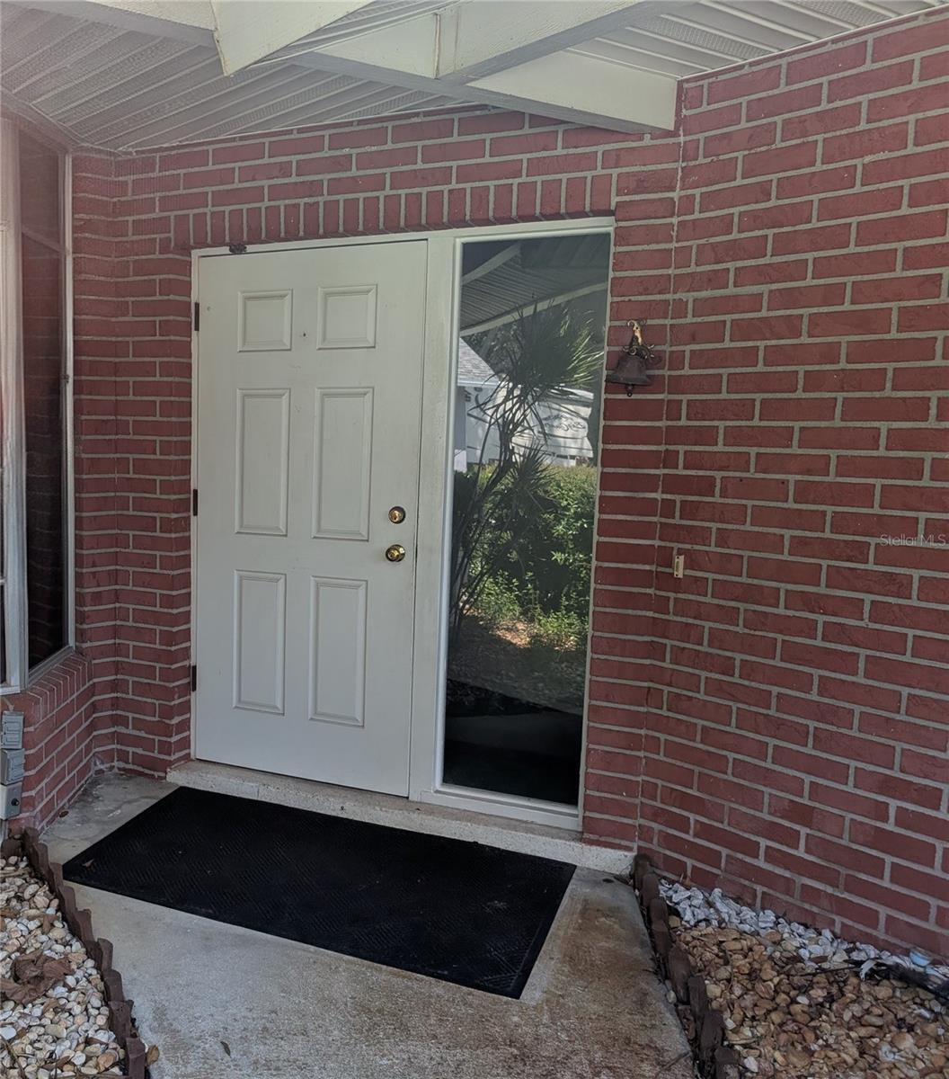 Property Photo: 5533 45th Avenue N FL 33709
