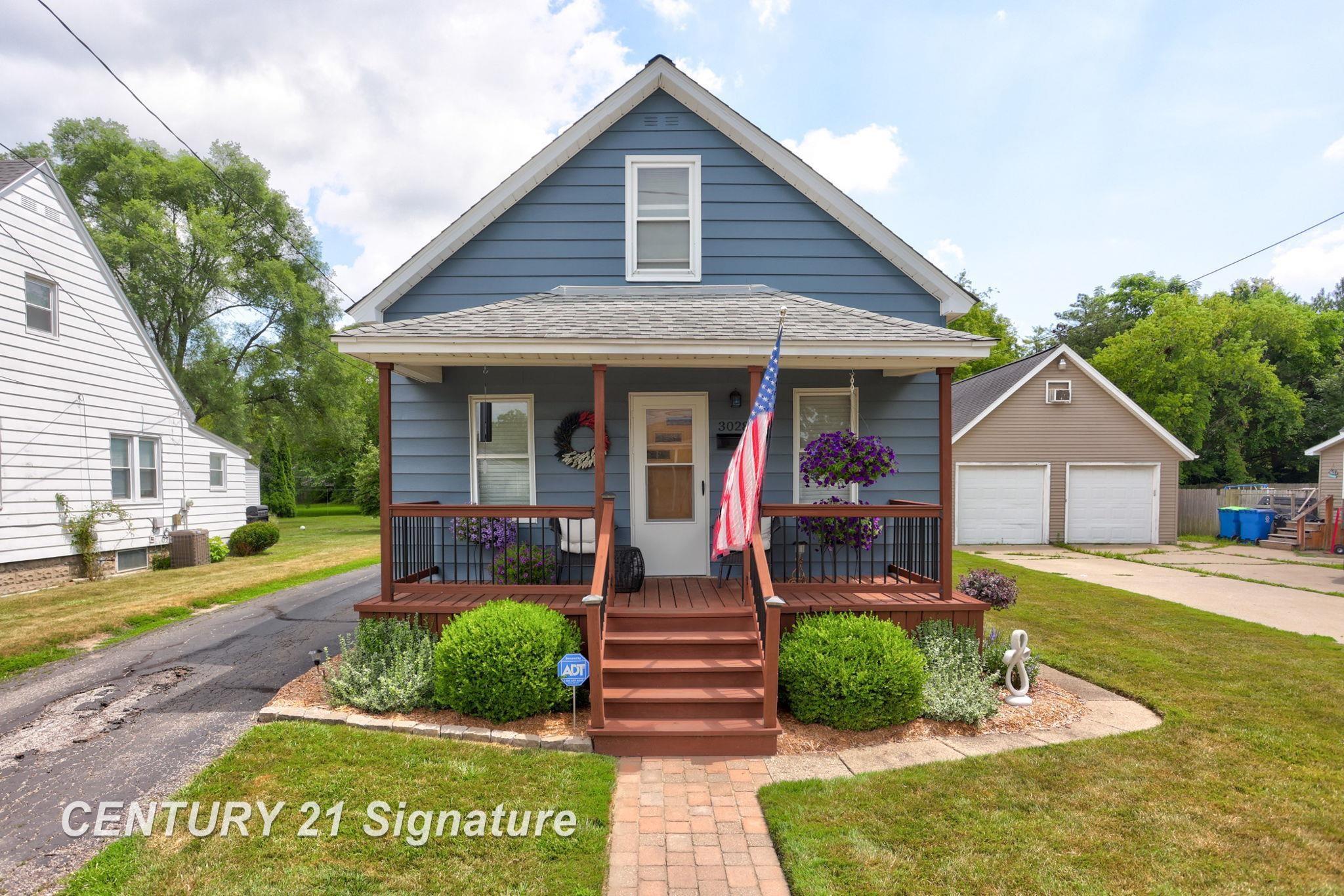 Property Photo: 3028 Monroe Street MI 48604