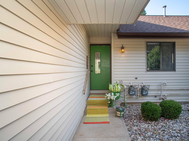 Property Photo: 3413 Brookview Court MI 49426
