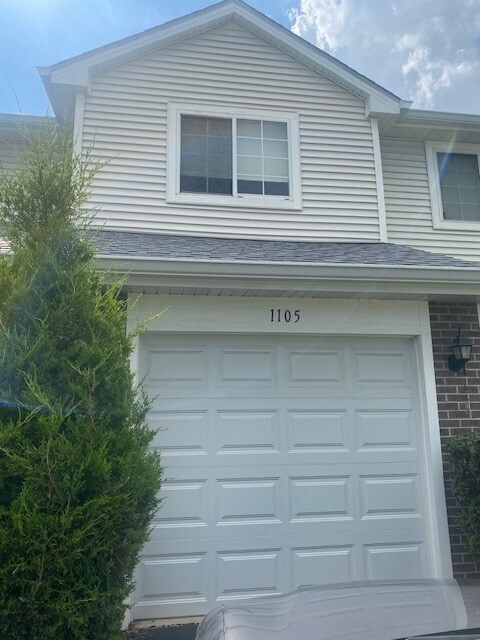 1105 E Cambria Lane S 1105  Lombard IL 60148 photo