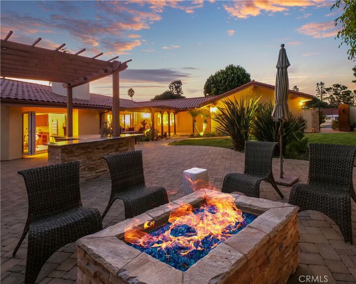 Property Photo:  30256 Avenida Selecta  CA 90275 