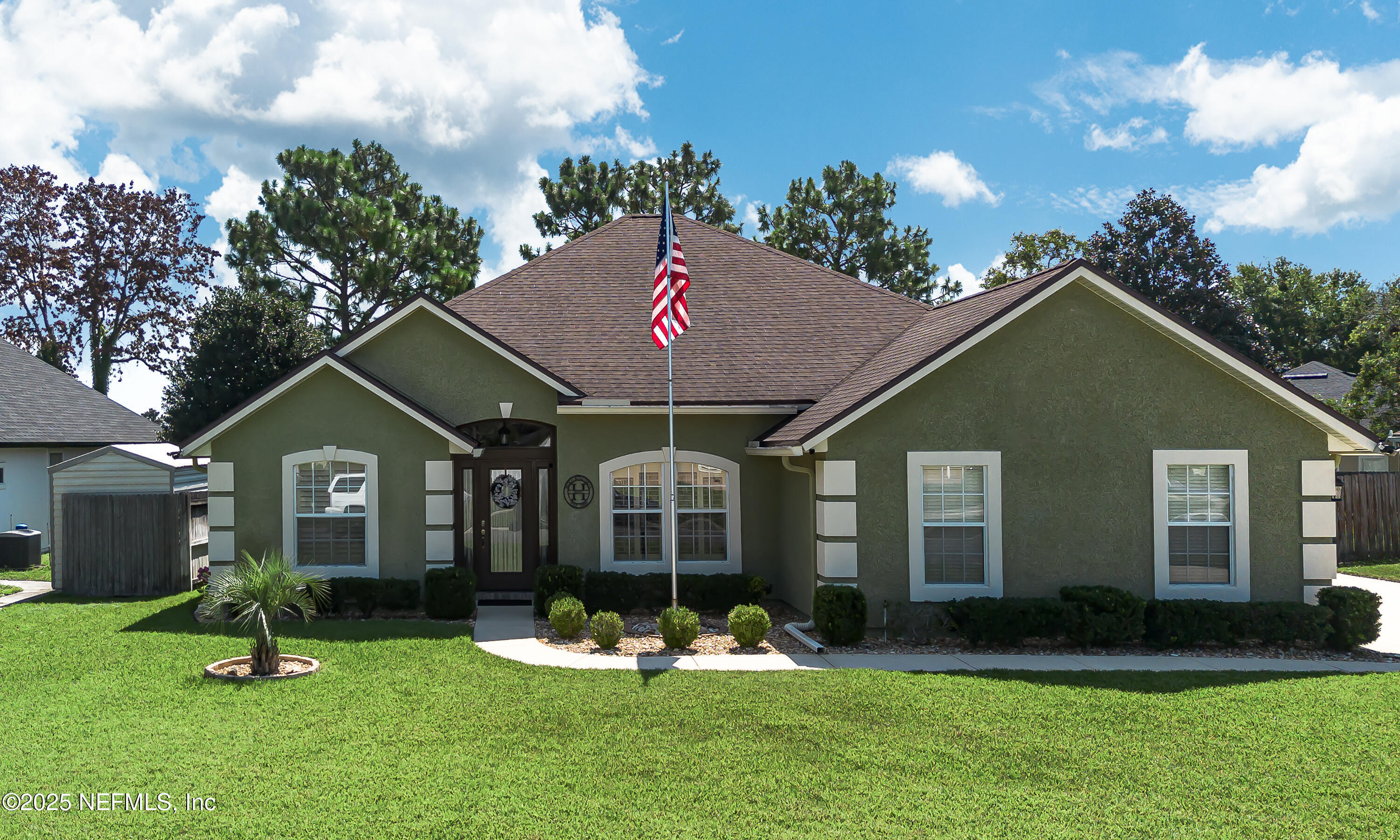 Property Photo: 3748 Southbank Circle FL 32043