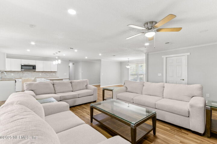 Property Photo: 5751 St Isabel Drive FL 32277