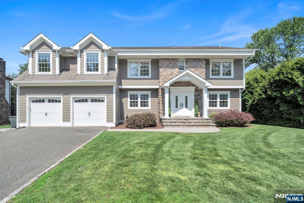 Property Photo:  26 Windridge Drive  NJ 07006 