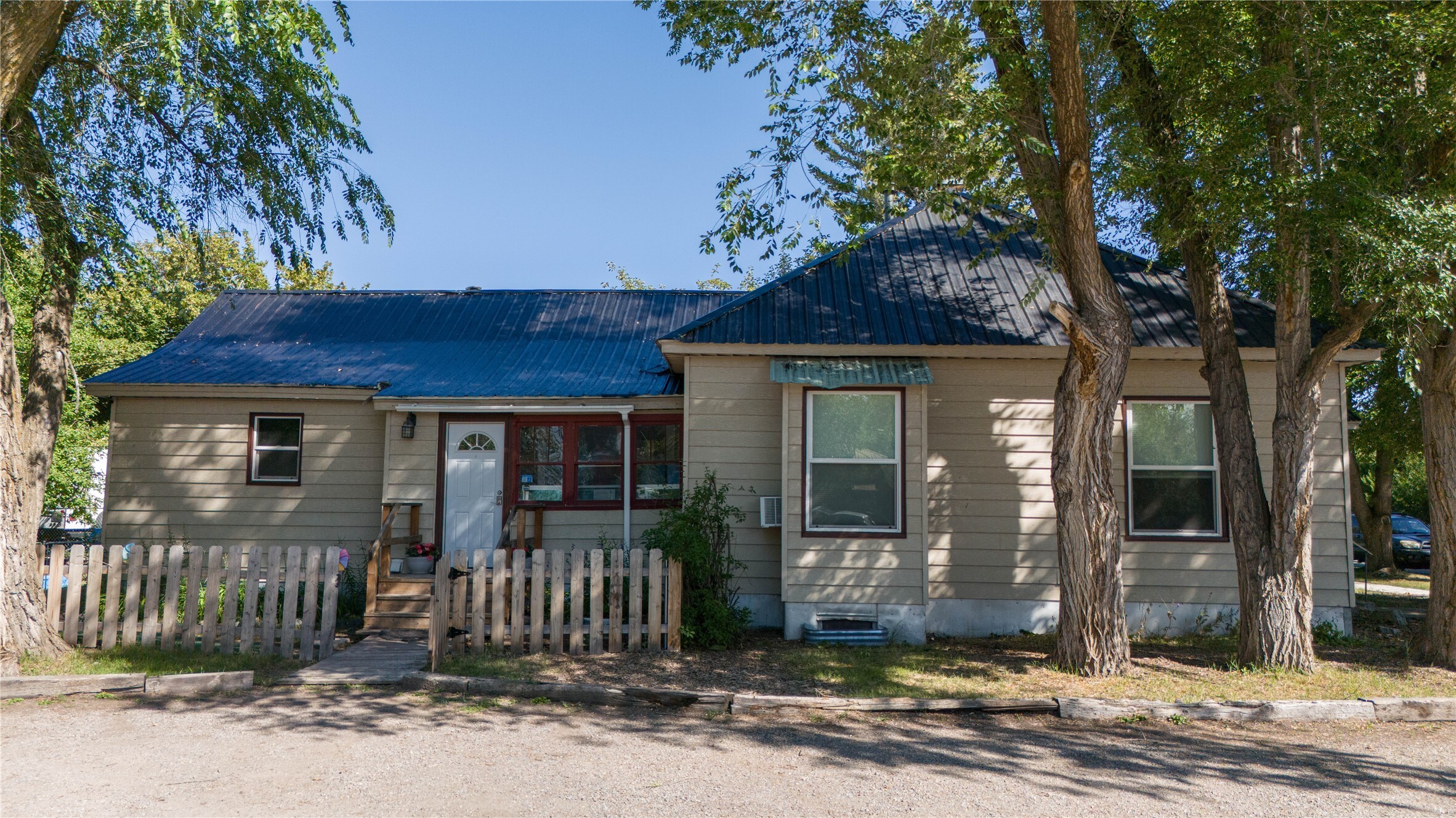 Property Photo: 446 8th Avenue W MT 59901