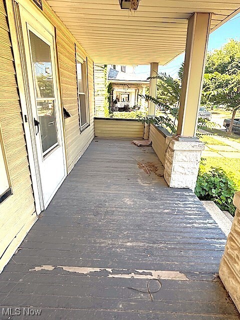 Property Photo: 4014 E 54th Street OH 44105
