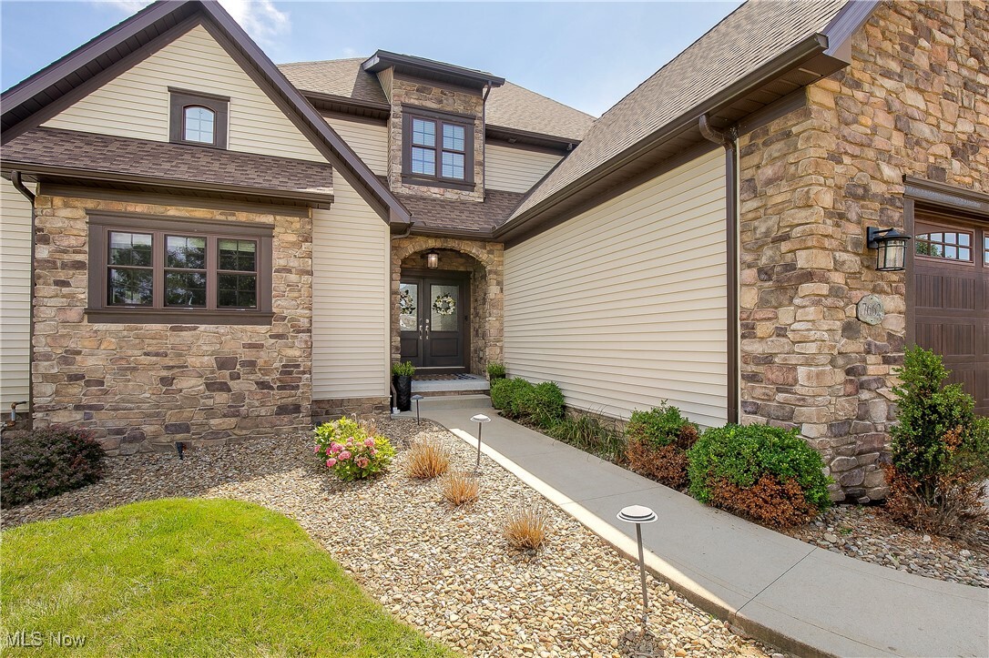 Property Photo: 7662 Rolling Green Avenue NW OH 44646