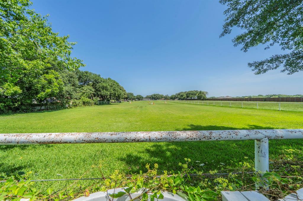Property Photo: 3207 Arcadia Drive TX 76017