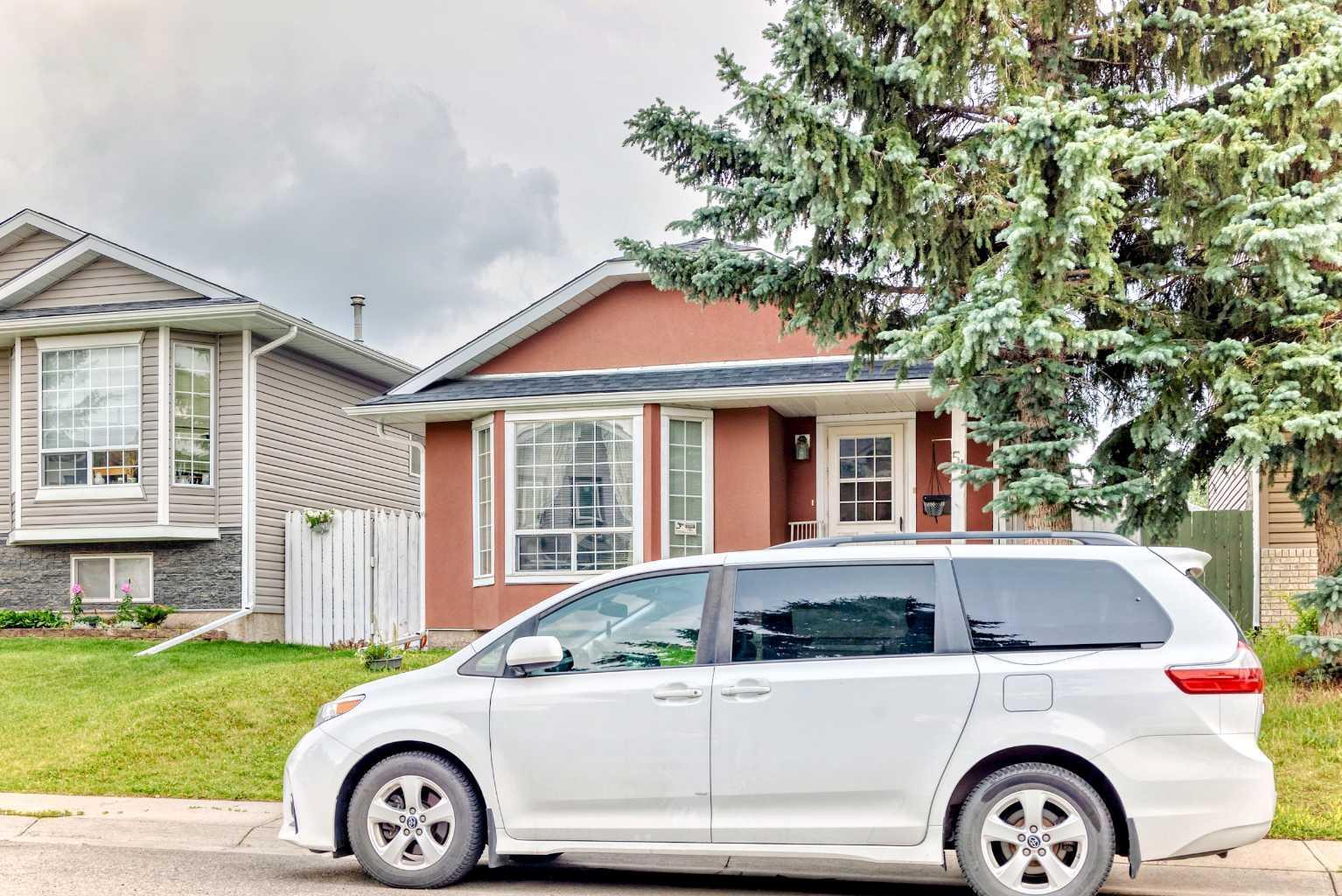 Property Photo: 51 Martinwood Road NE AB T3J 3G7