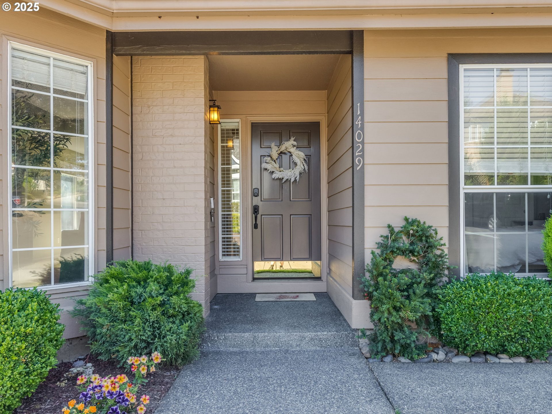 Property Photo: 14029 SE 35th Loop WA 98683