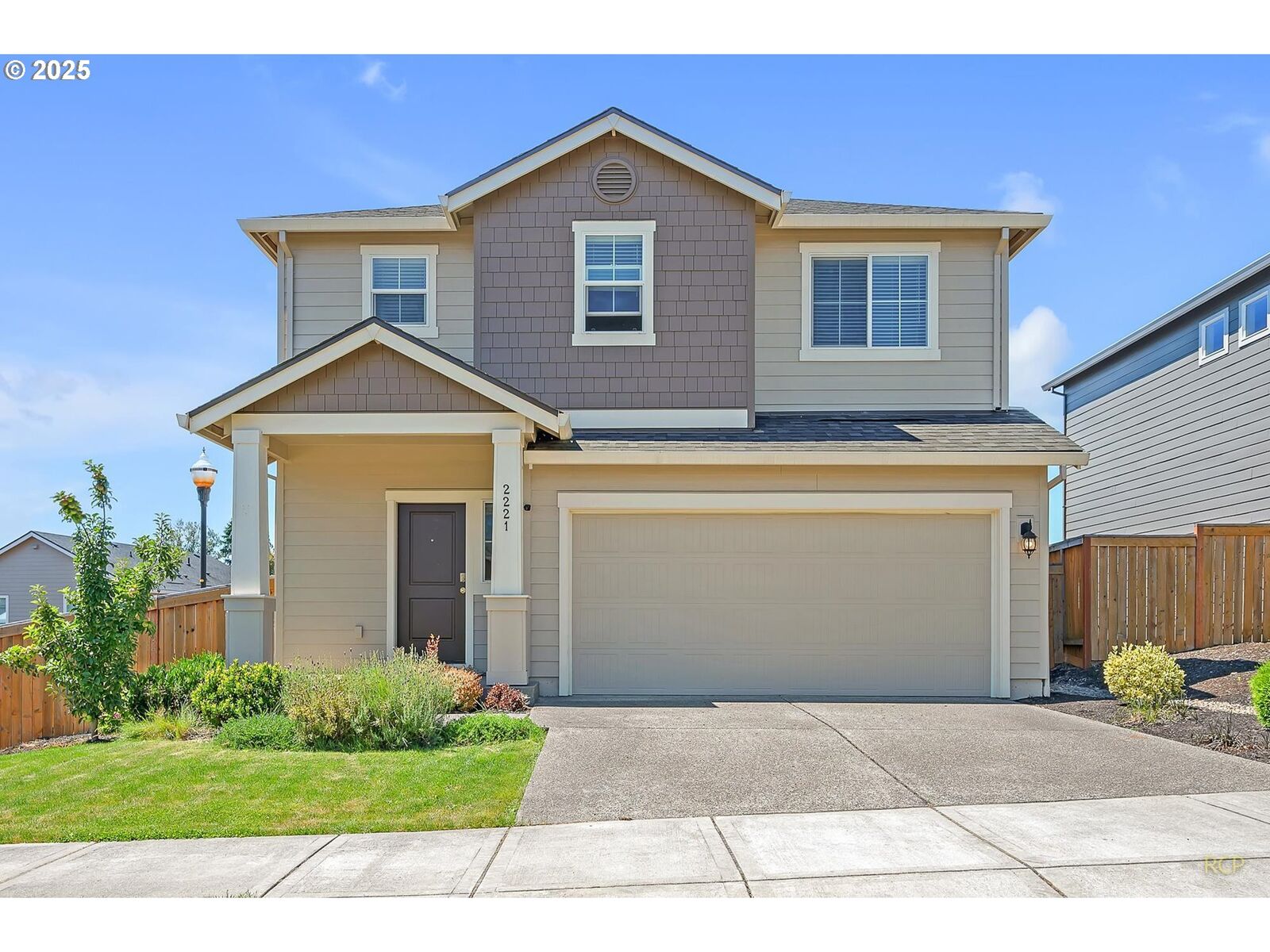 Property Photo:  2221 S Meadowlark Dr  WA 98642 