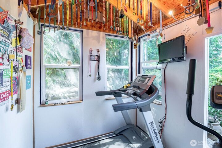 Property Photo:  2703  5th Street SW  WA 98373