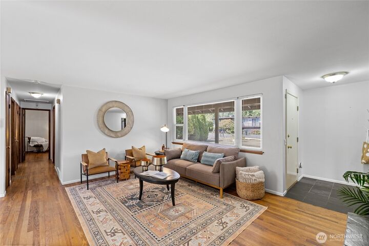 Property Photo: 19204 34th Avenue S WA 98188