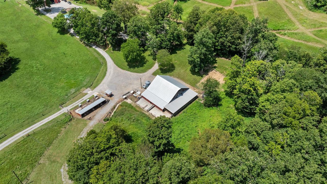 Property Photo:  600 Lee Keen Road  KY 42134 