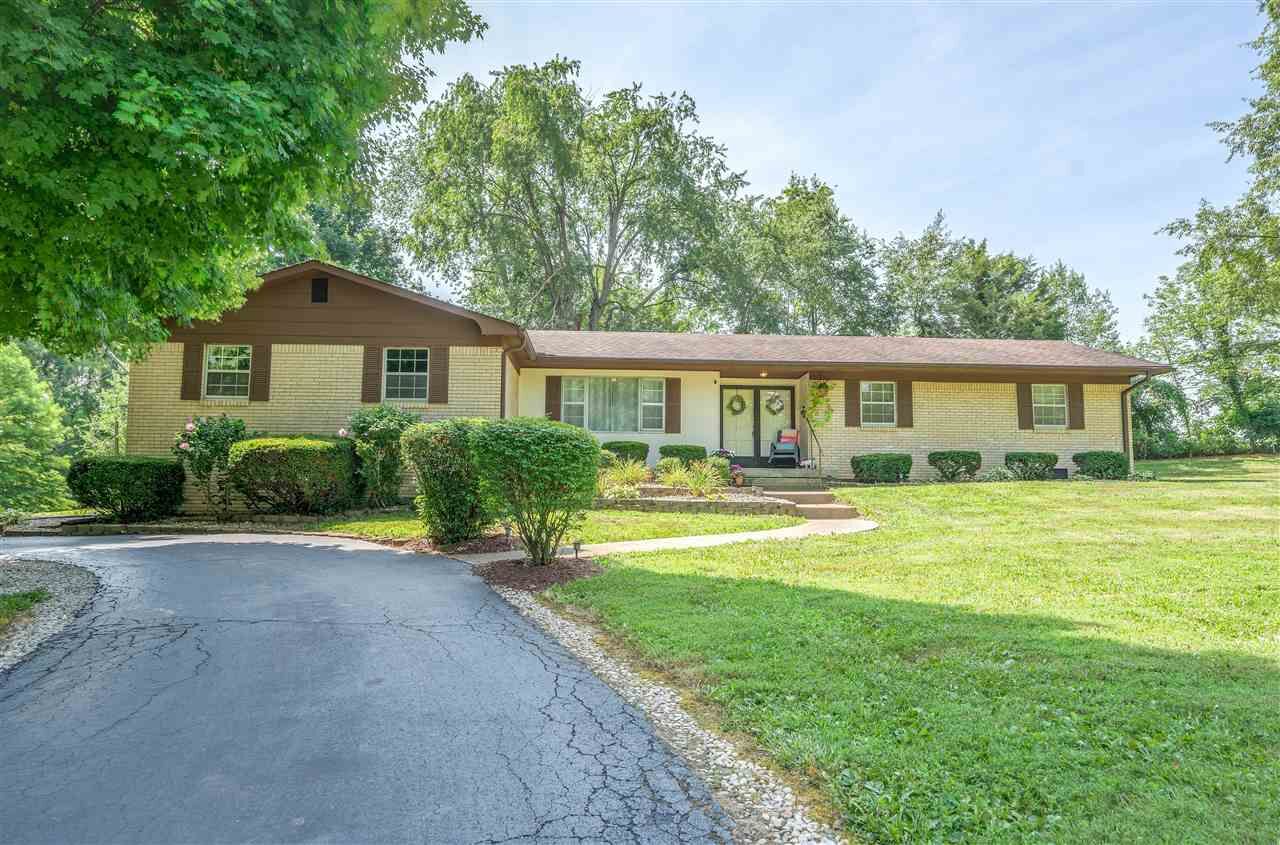 Property Photo: 1139 W Dun Grazin Drive IN 47331